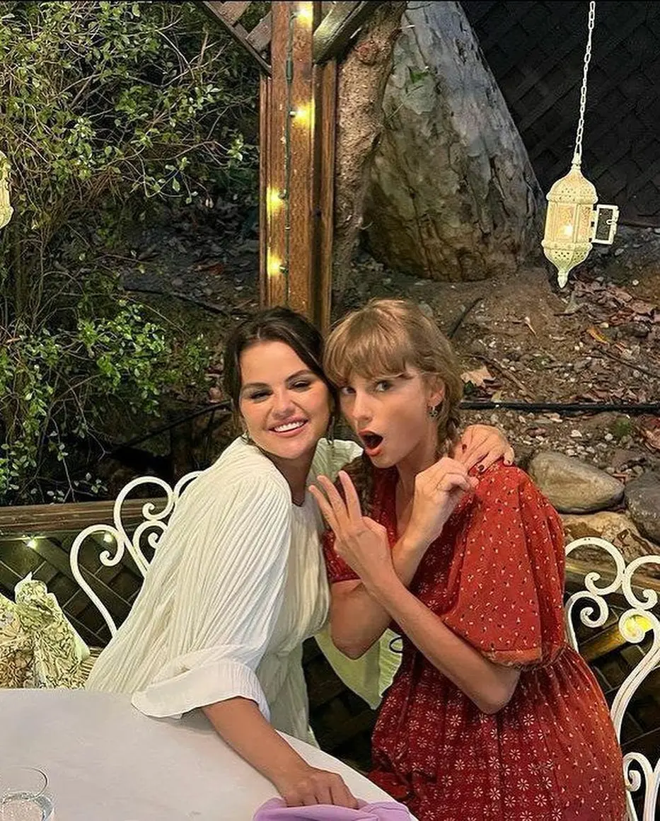 سلنا گومز/تیلور سوئیفت