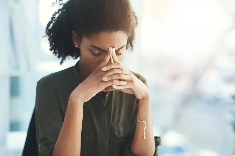 stressed-woman-sitting-alone