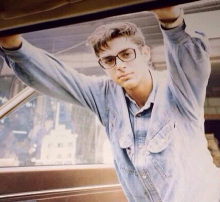 محمدرضا گلزار در دوران نوجوانی