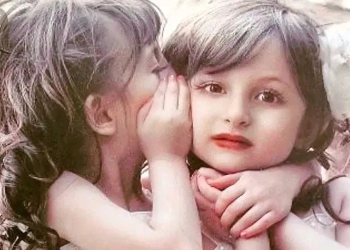 سارا و نیکا