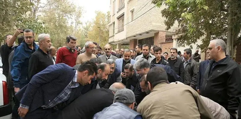 تشییع جنازه خواهر احمدی نژاد