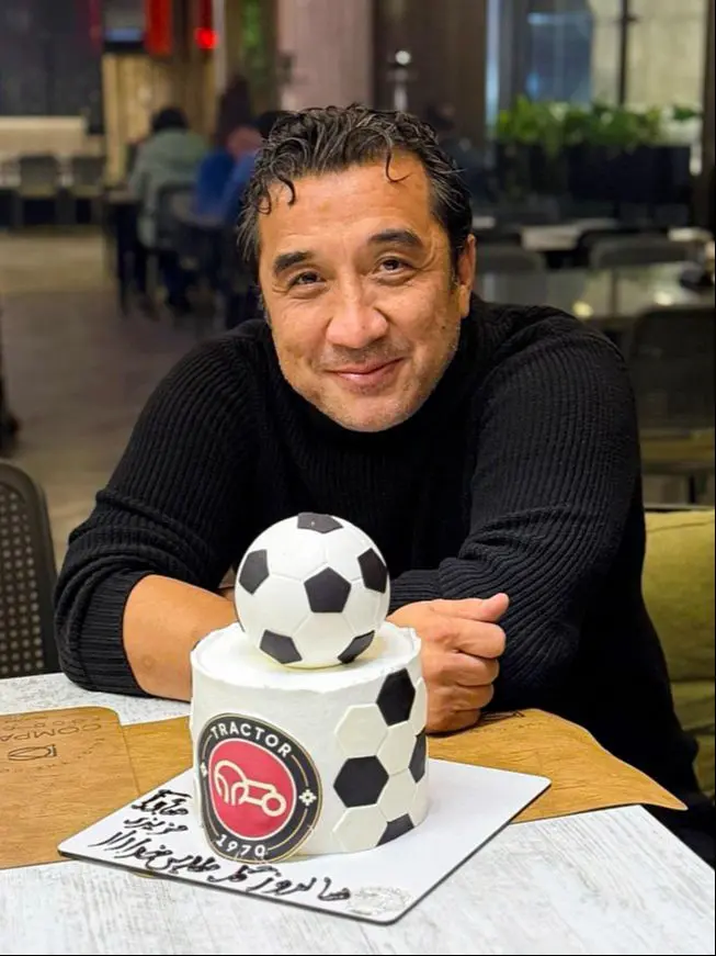 خداداد عزیزی