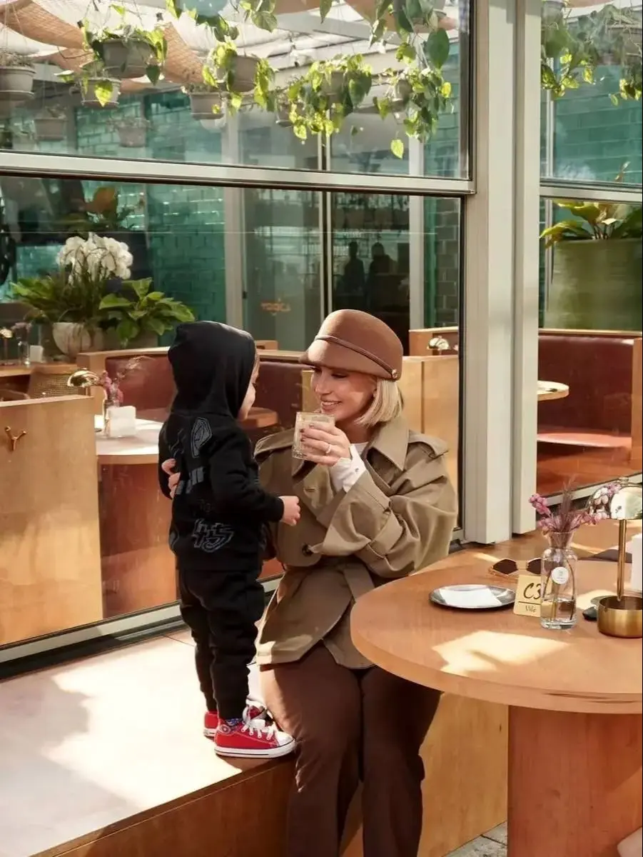 مینا مختاری