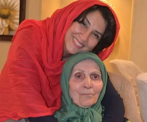 مرجانه گلچین