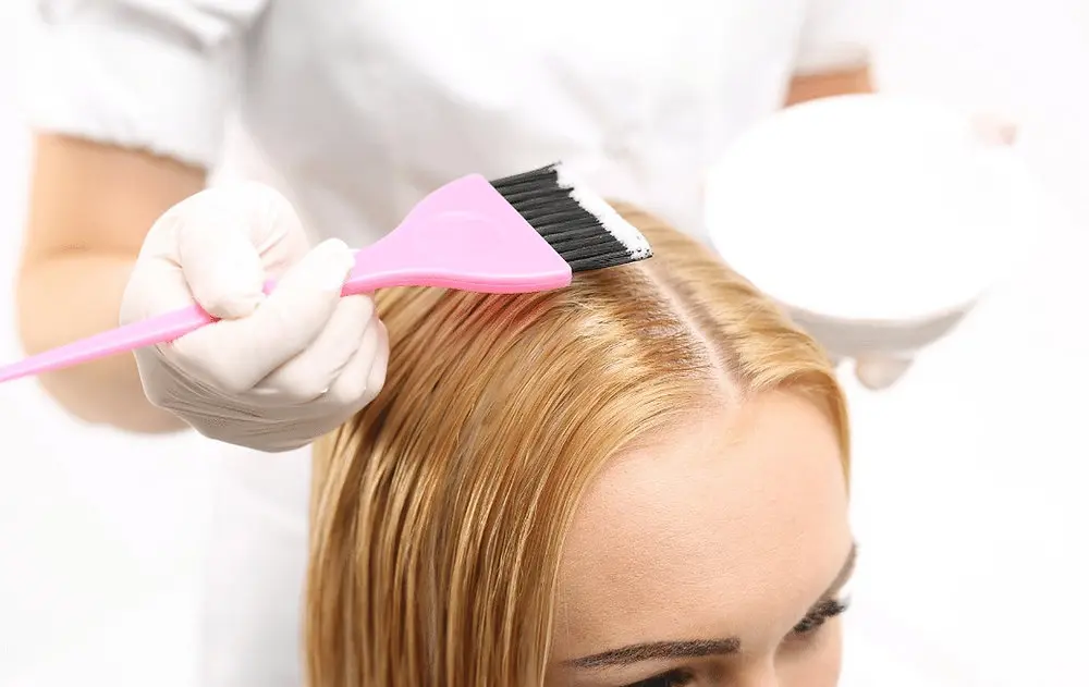 خطرات رنگ مو در شیردهی