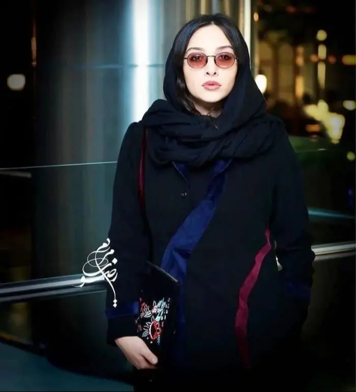  آناهیتا درگاهی