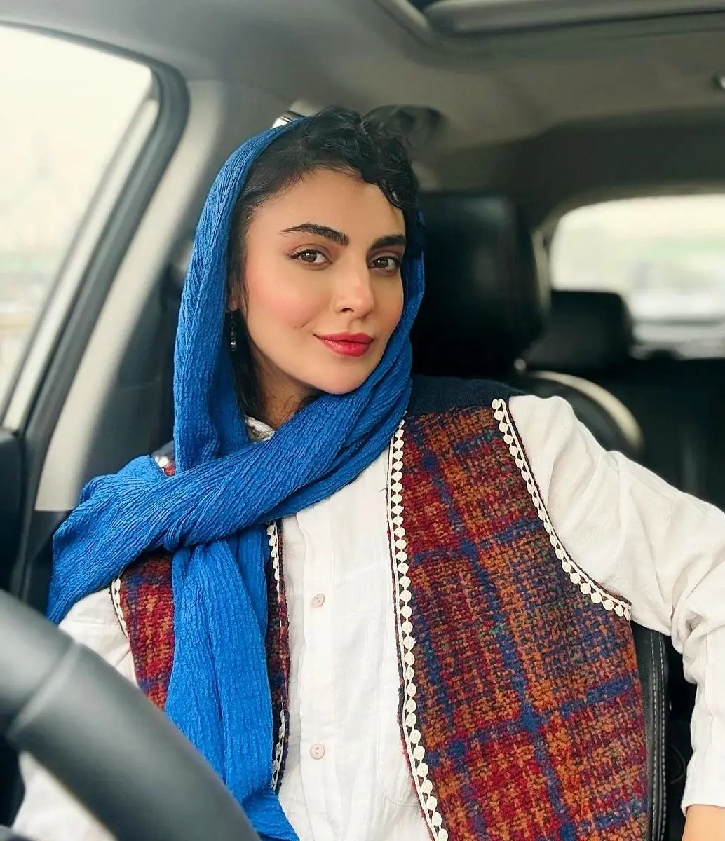 مهشید جوادی