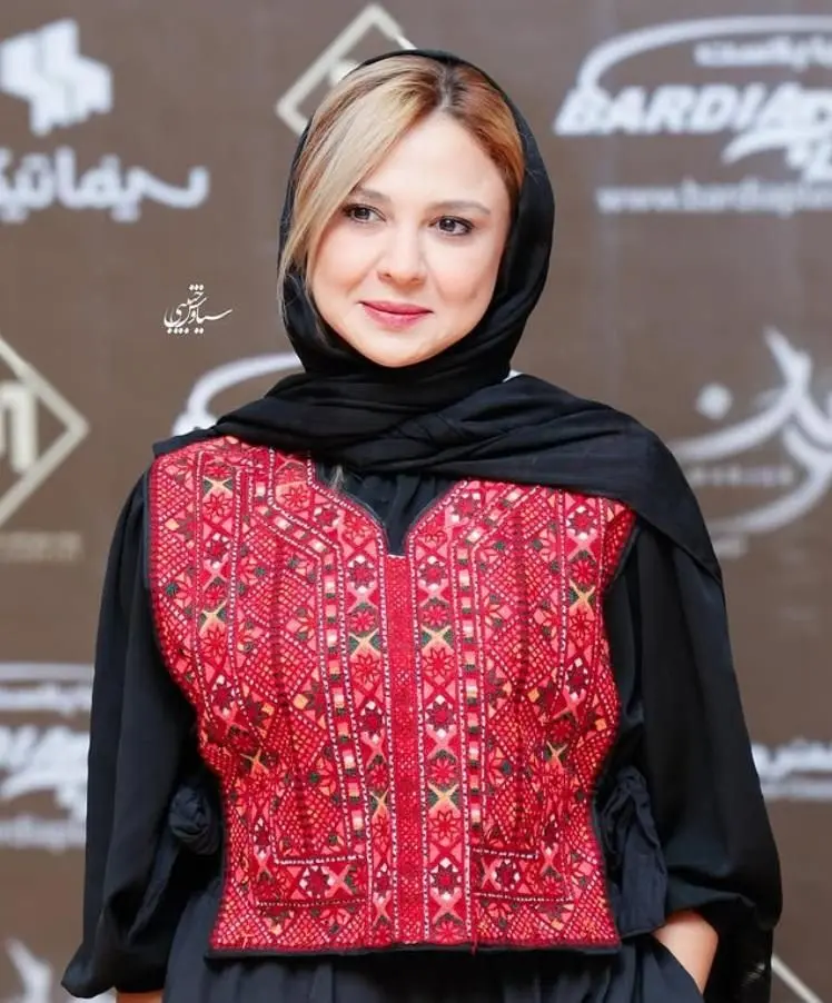 نیلوفر هوشمند