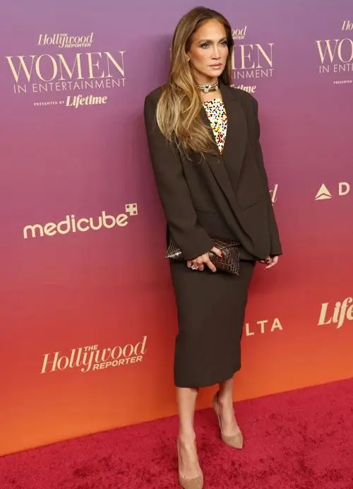 سلبریتی اداری پوش