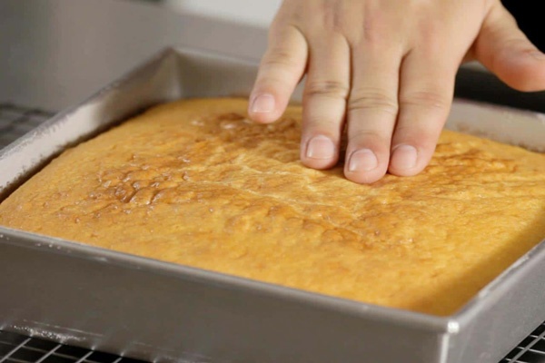 ترفندهای جادویی پف کردن کیک خانگی که باید بدانید!