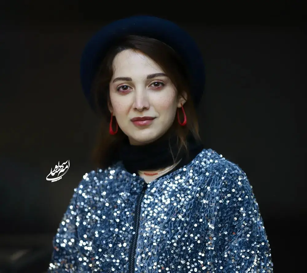 روشنک گرامی