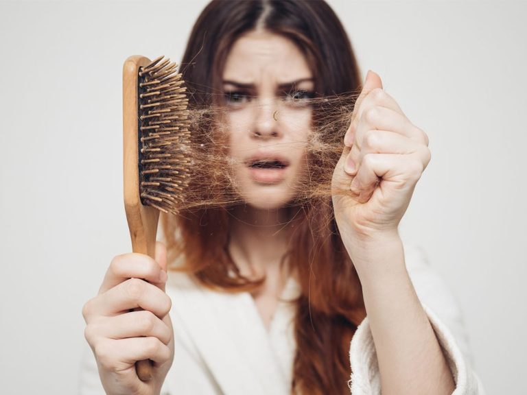 مهم ترین دلیل ریزش مو چیست؟ خانم ها بخوانند