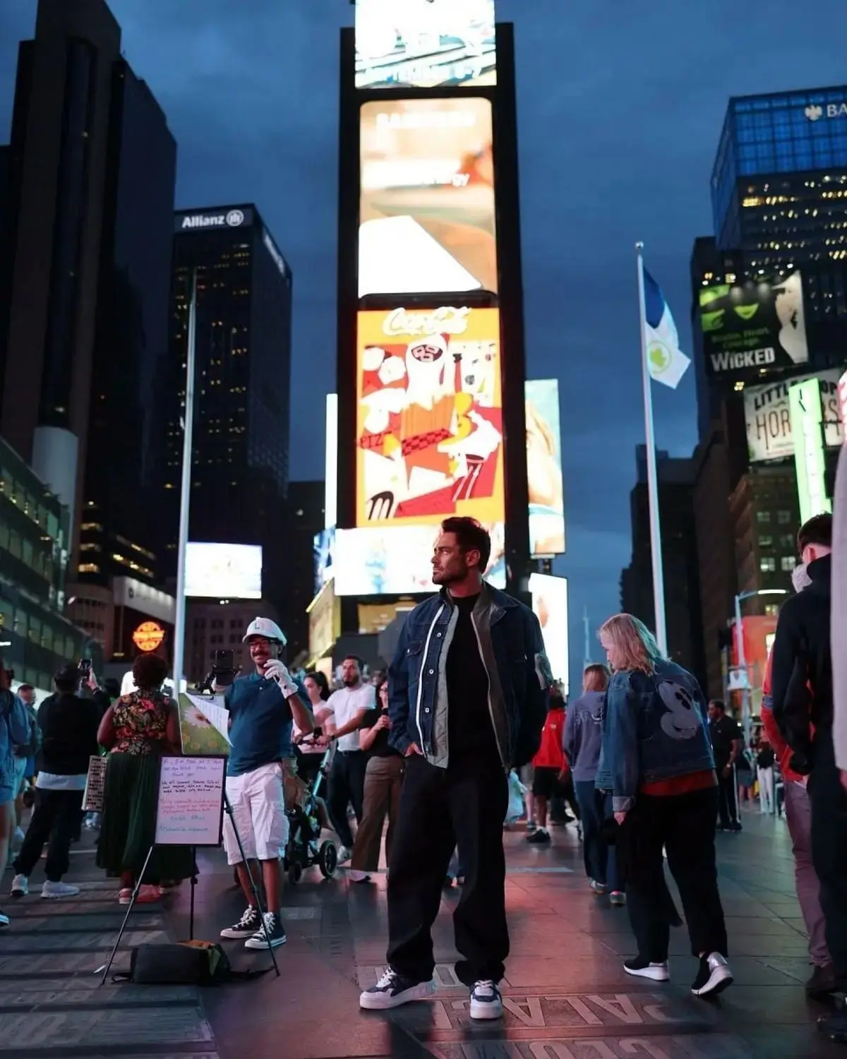 محمدرضا گلزار