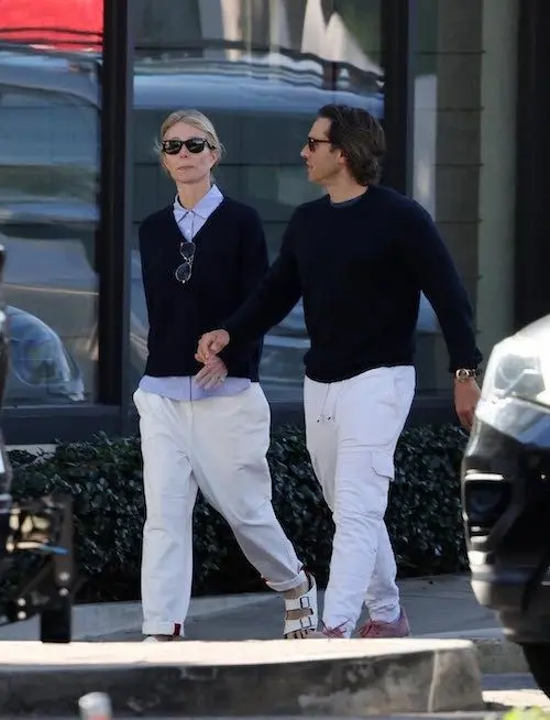 ست کردن لباس