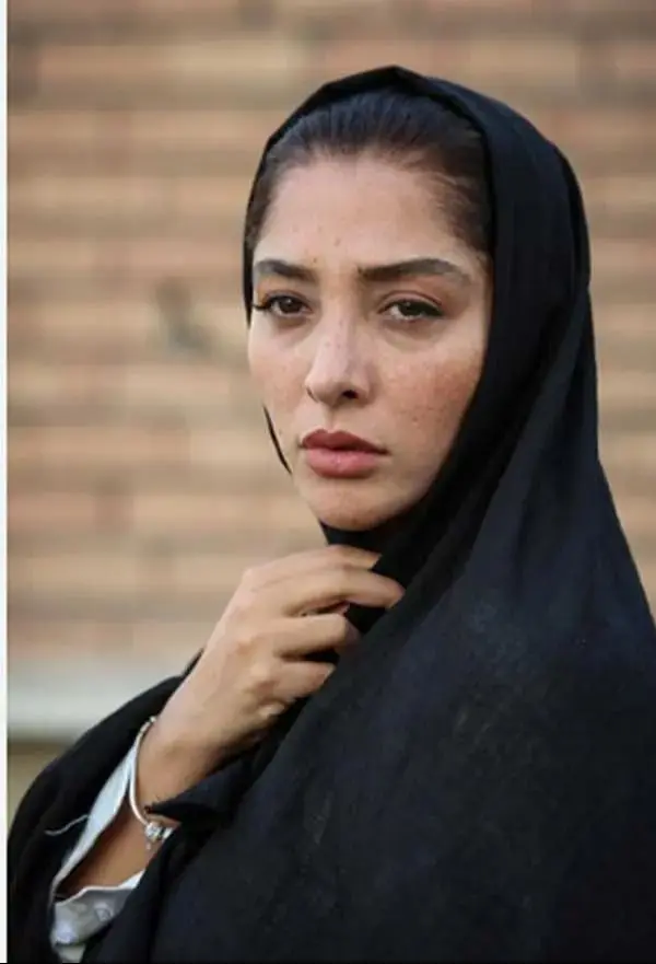 آناهیتا درگاهی