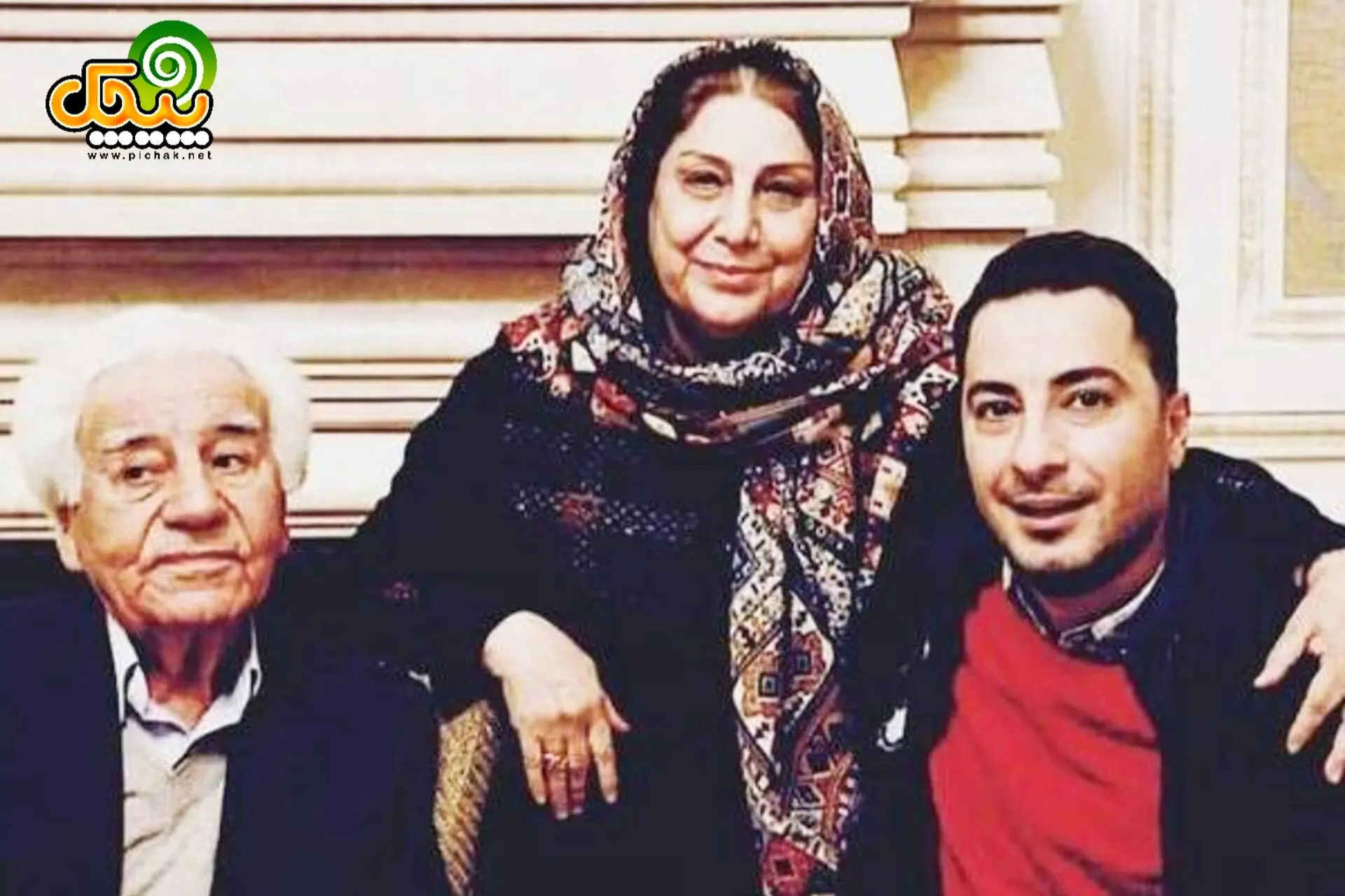 نوید محمدزاده