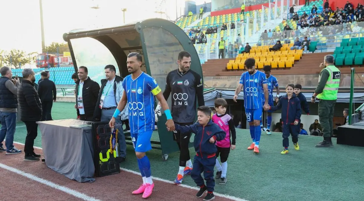 حرکت اخلاقی بازیکنان استقلال