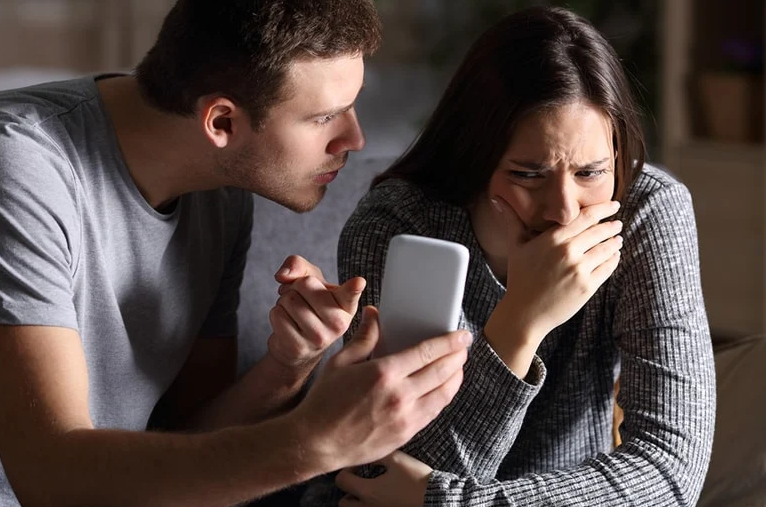 when_your_wife_cheats_on_you_jpg_800×533_09_30_2024_05_40_PM