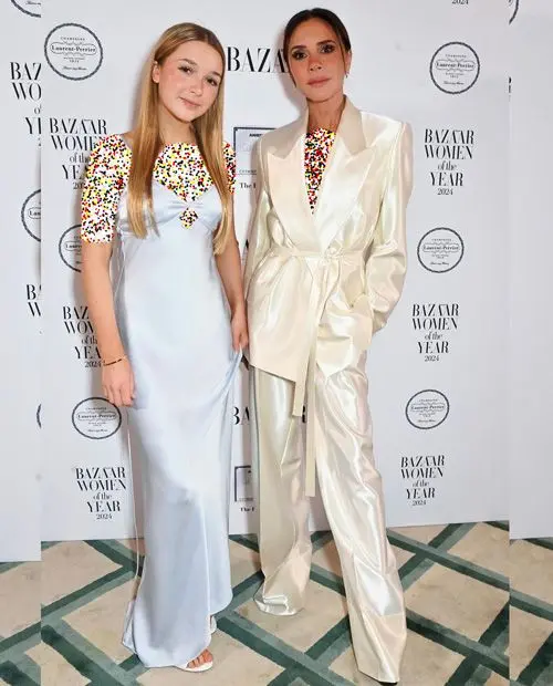 ویکتوریا بکام و دخترش 