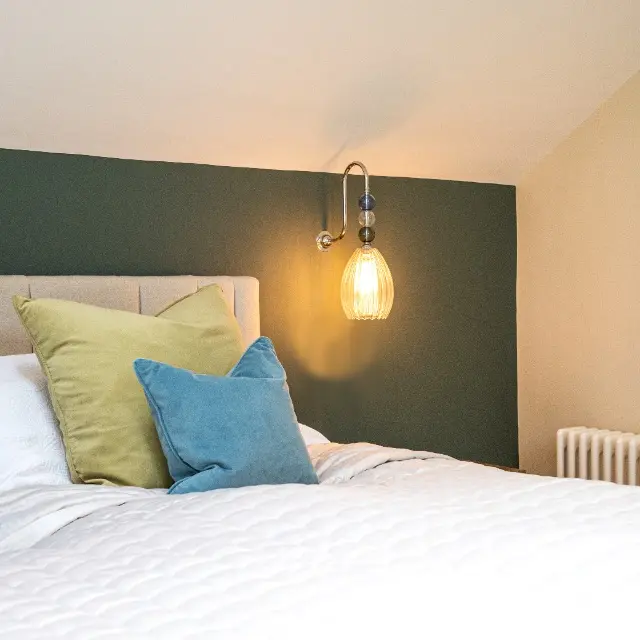 Jules-Swan-Wall-Light-with-Ribbed-Glass_resized