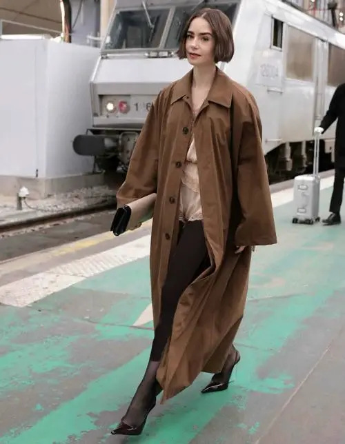 لیلی کالینز