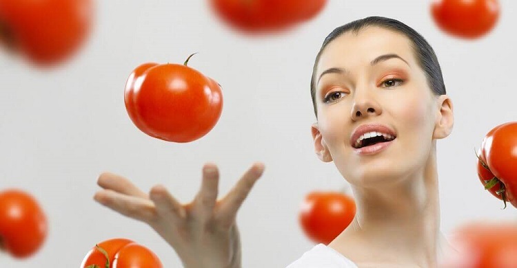 tomato-on-face-..