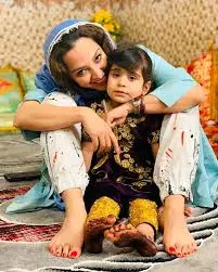 آناهیتا درگاهی