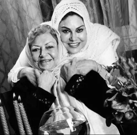 حمیده خیرآبادی