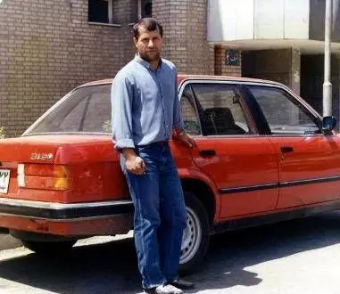 اتومبیل پروین