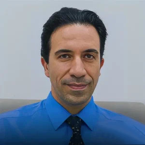 دکتر شاهرخ عطاریان