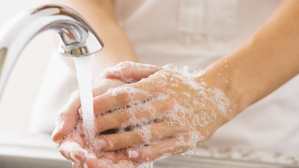 ایده نرم کردن دست در خانه/مراقبت های خانگی برای لطافت دست