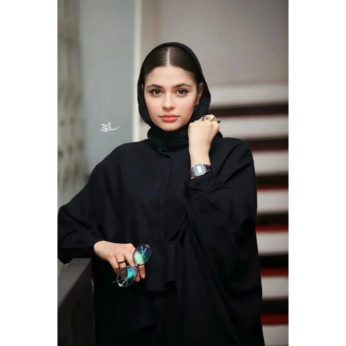 بیوگرافی مینو آزرمگین