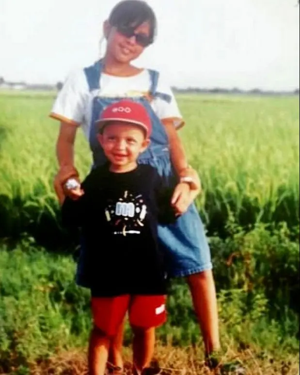 مینو آزرمگین