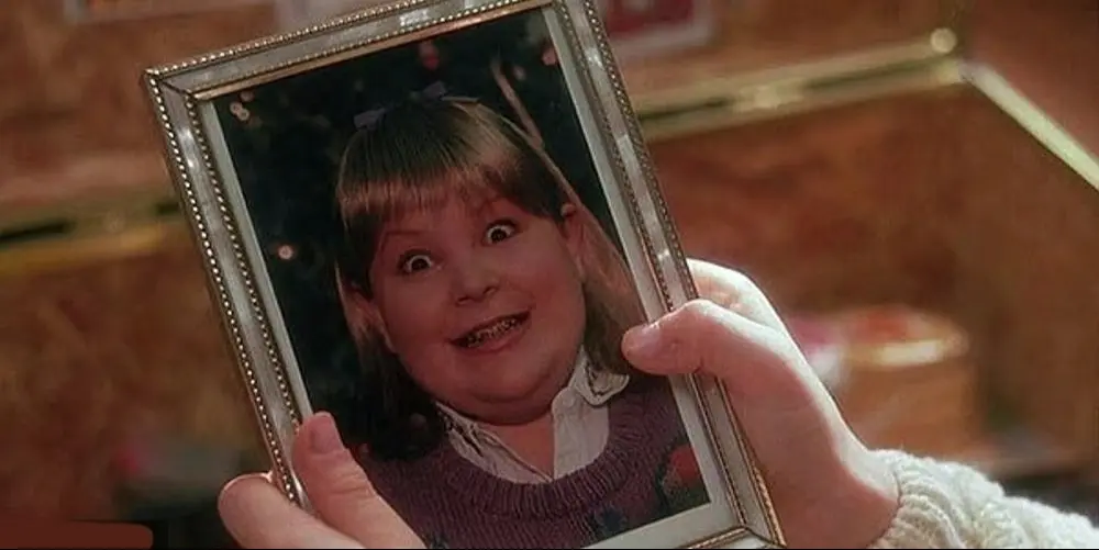 تنها در خانه