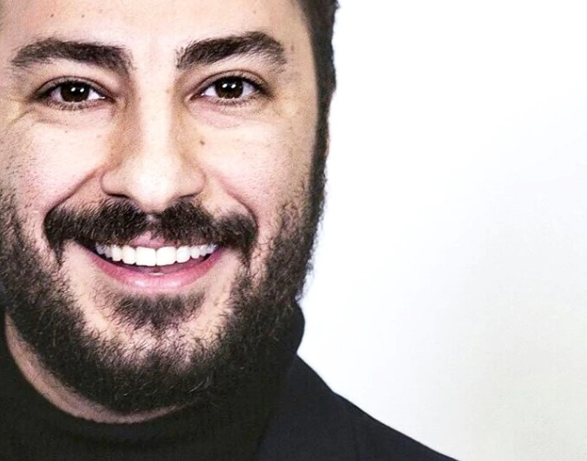 نوید محمدزاده