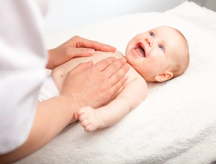 تمرینات مفید کاردرمانی برای گردن گرفتن نوزاد