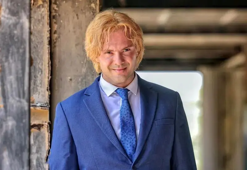 آدریانو تولوزا 