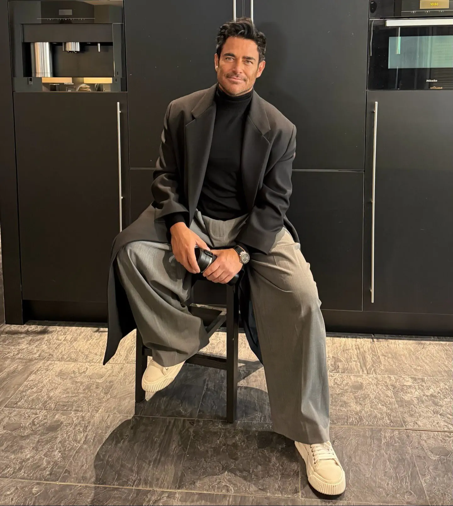  محمدرضا گلزار