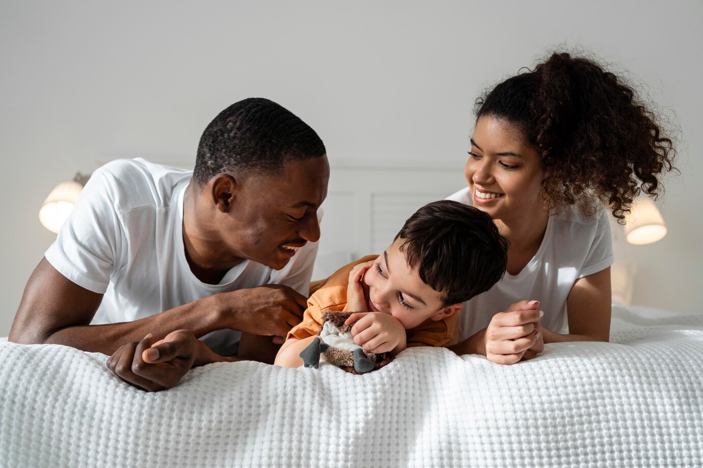 5 راهکار معروف برای افزایش صمیمیت در خانواده/خانوادتو عاشق خودت کن