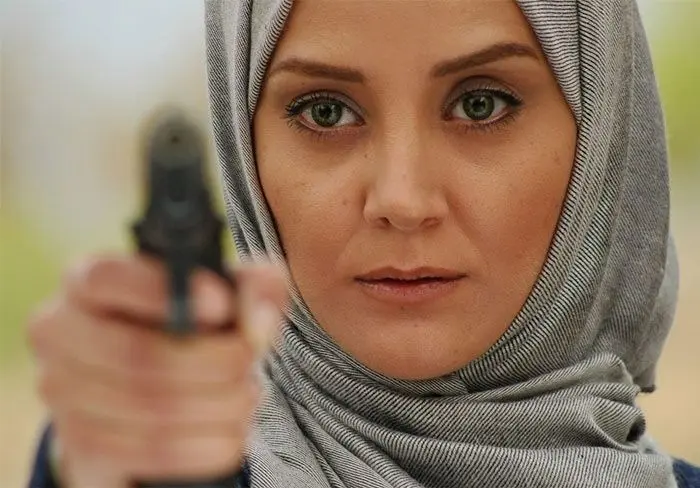  مینا لاکانی