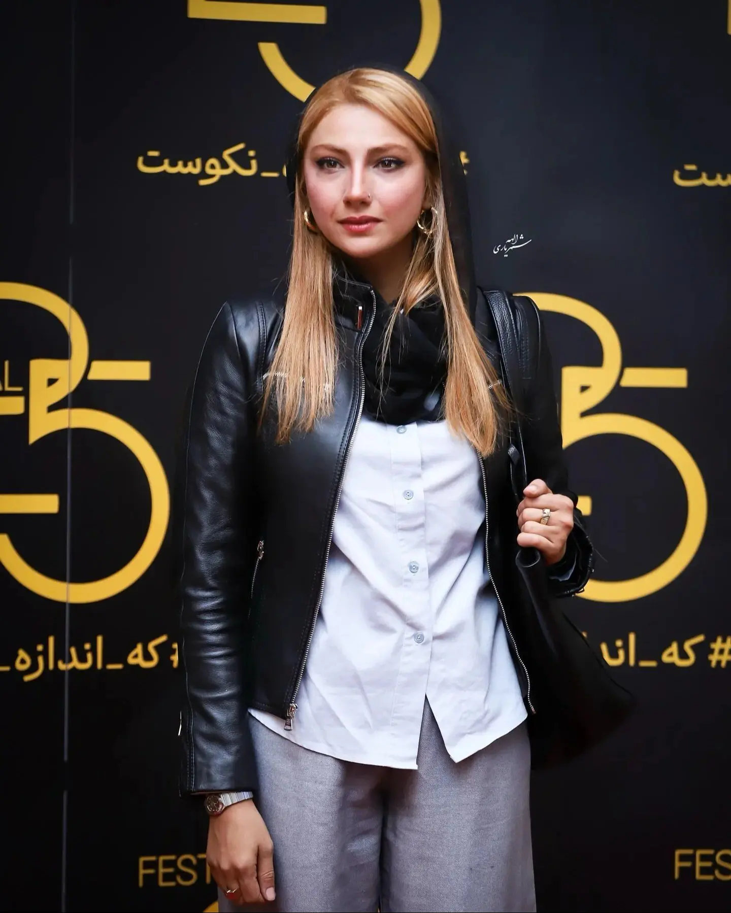 محیا دهقانی