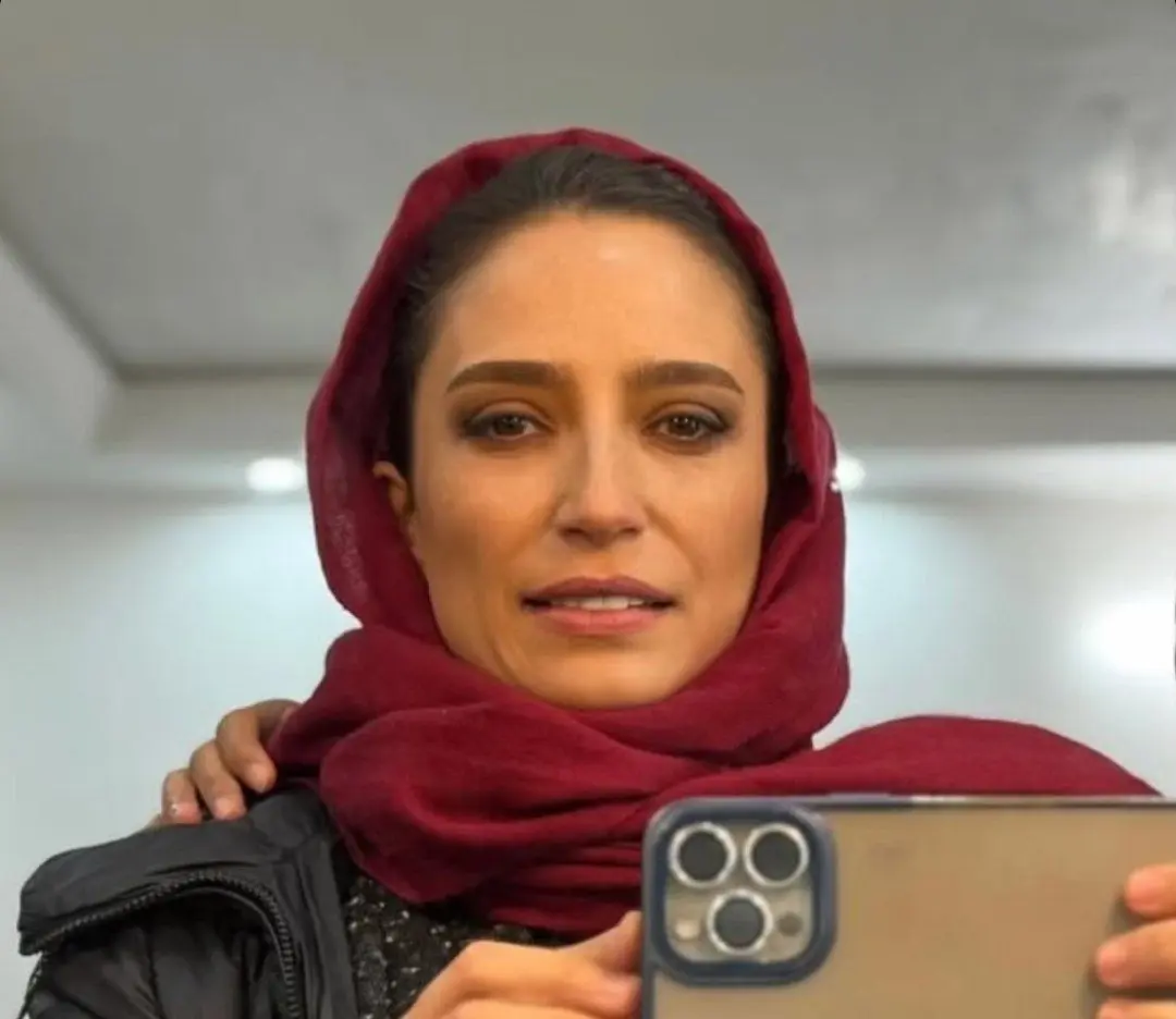  نگار جواهریان 