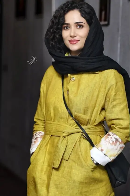  پریناز ایزدیار 