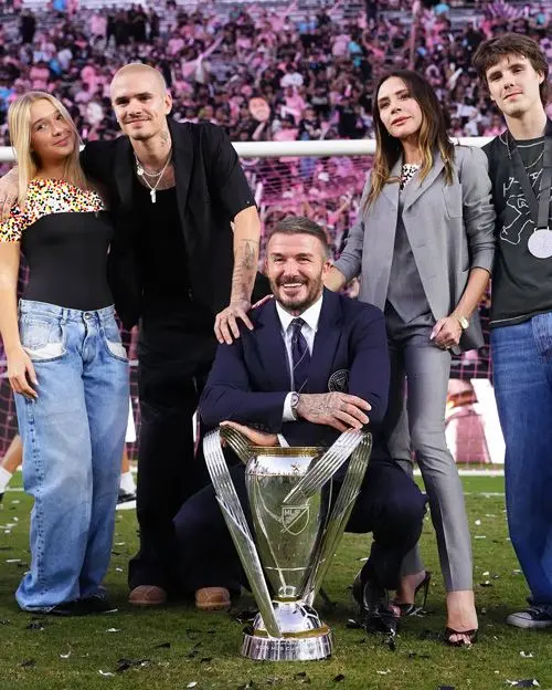 خانواده بکام