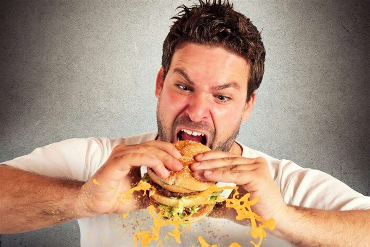 این 4 مدل غذا شما را به شدت عصبانی می کنند