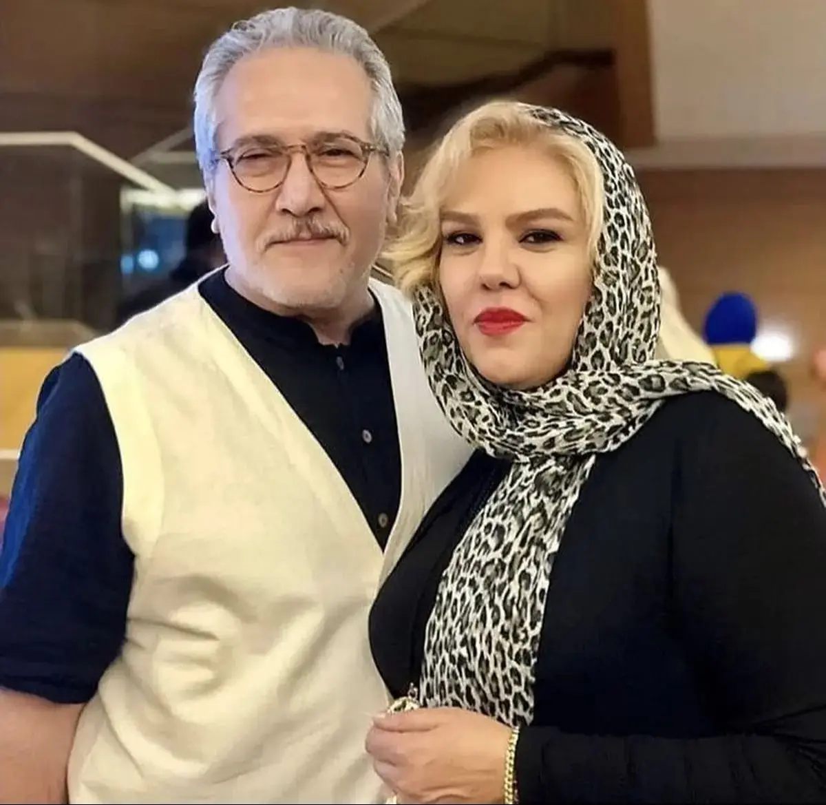 افسانه چهره آزاد