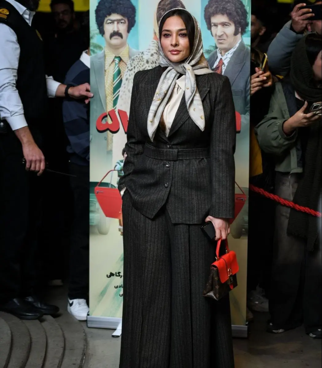  آناهیتا درگاهی