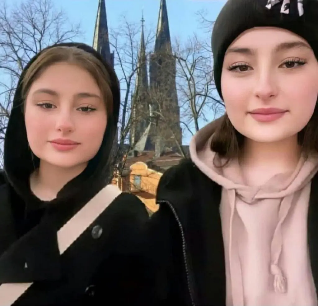  سارا و نیکا فرقانی