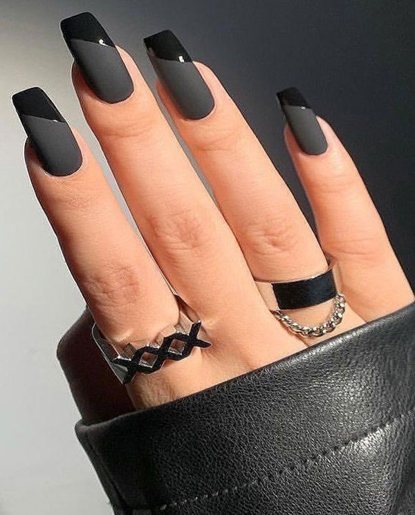 matte-black-nail-model-61