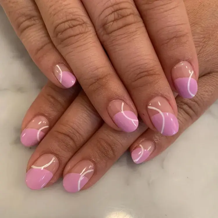 valentines-day-french-tips-deco-pink_nailartbymolly-f58fa0c43e3944788208a31804dee224